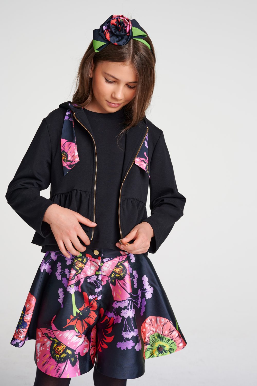 KAPİŞONLU ÇİÇEK SWEATSHIRT